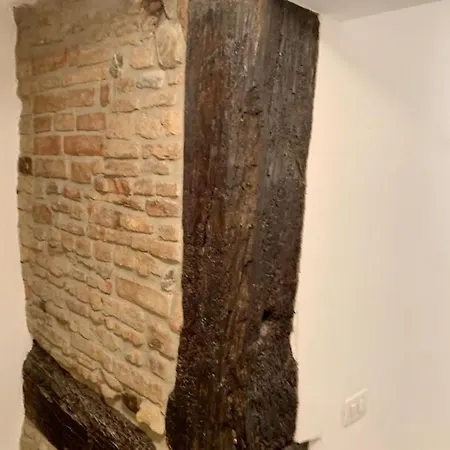 Storico Ombelico Di *