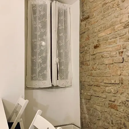 Storico Ombelico Di Lejlighed Parma