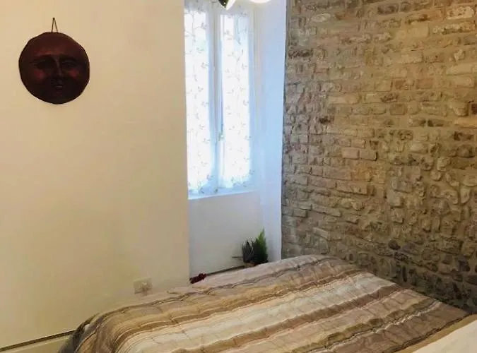 Lejlighed Storico Ombelico Di *