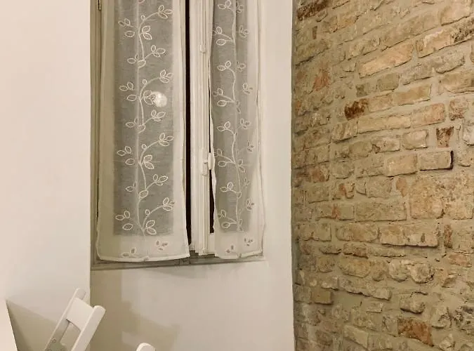 Storico Ombelico Di Lejlighed Parma